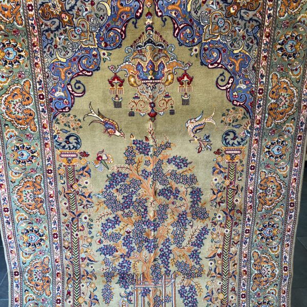 Antique kashan 4 7*7 4