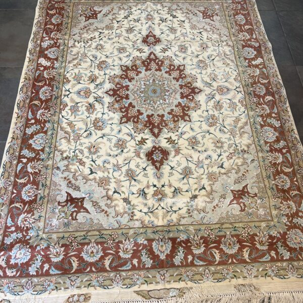 64F4A4E3 F130 4E59 A4B1 5F543E5337E2 scaled 600x600