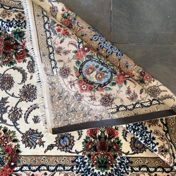 71679485 3335 4E85 9CDE 8D3556B976BB scaled 600x600