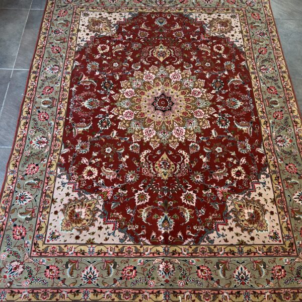 98AE0DCE 9785 4C89 B84F 2761D75986B2 scaled 600x600